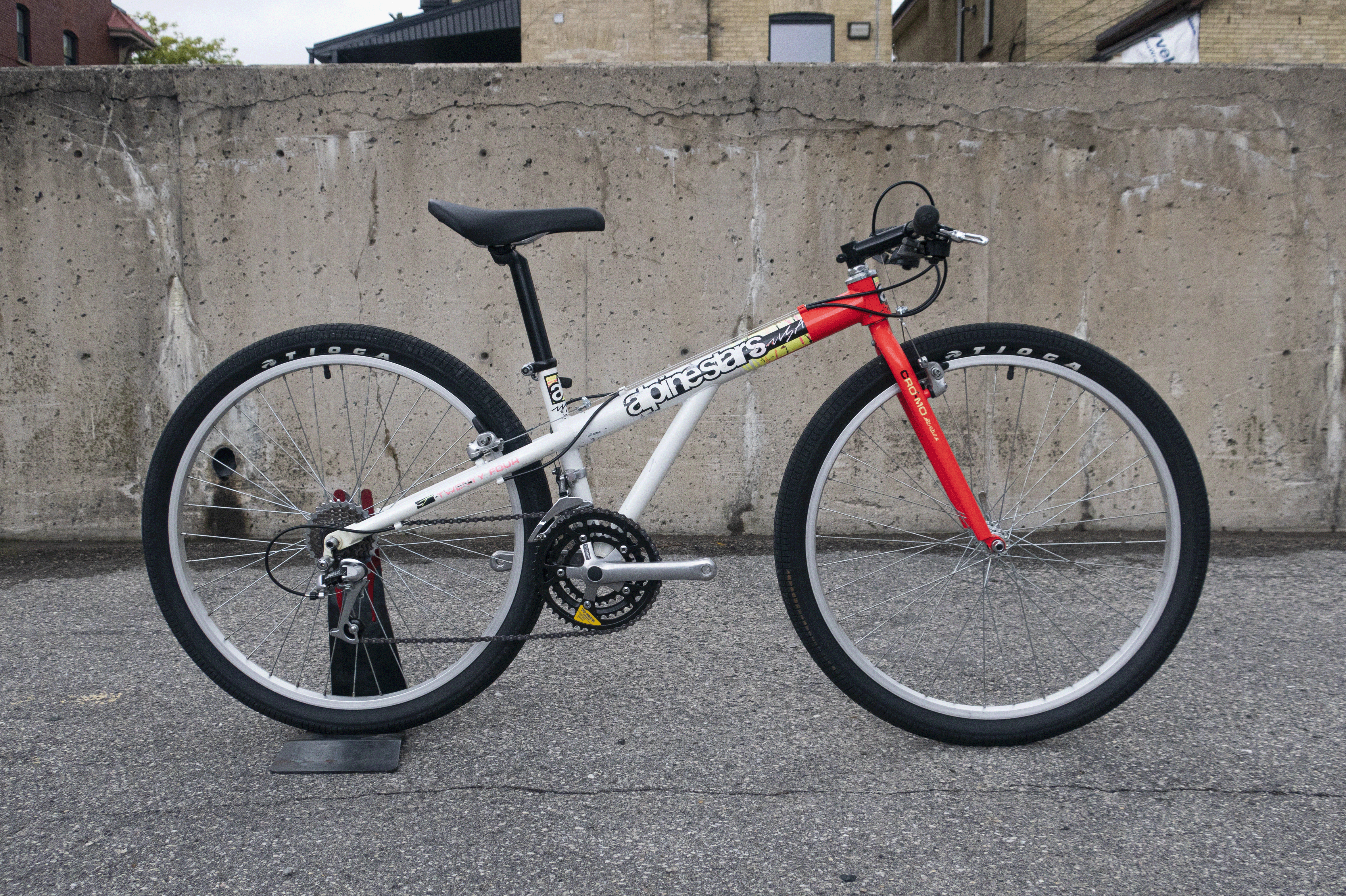 AlpineStars T-Twenty Four – Gremlins Bicycle Emporium