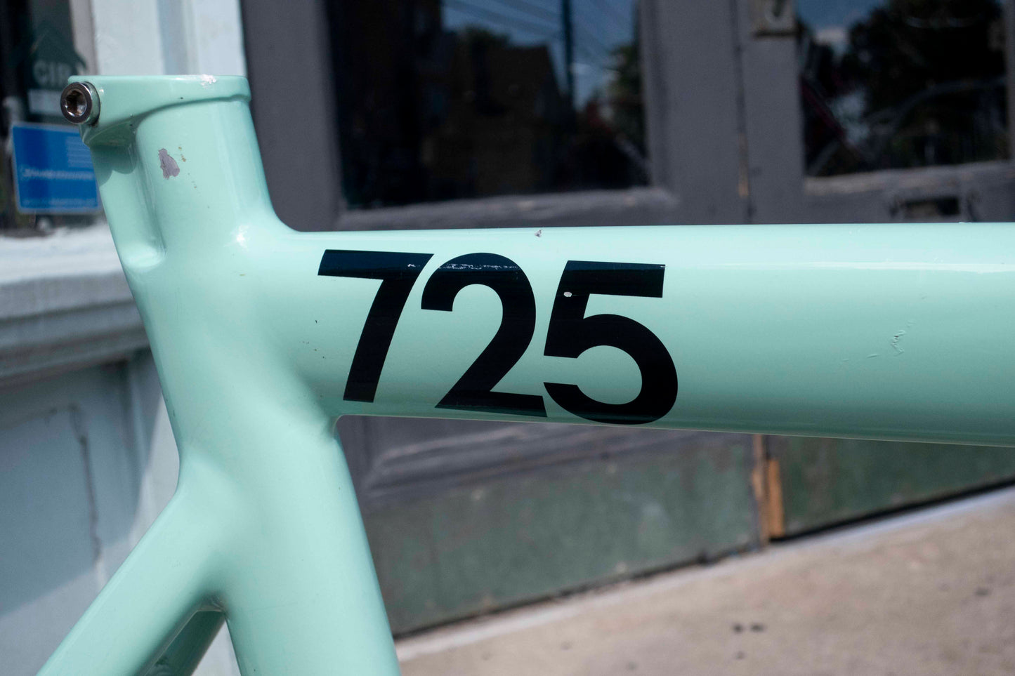 Leader 725 Frameset