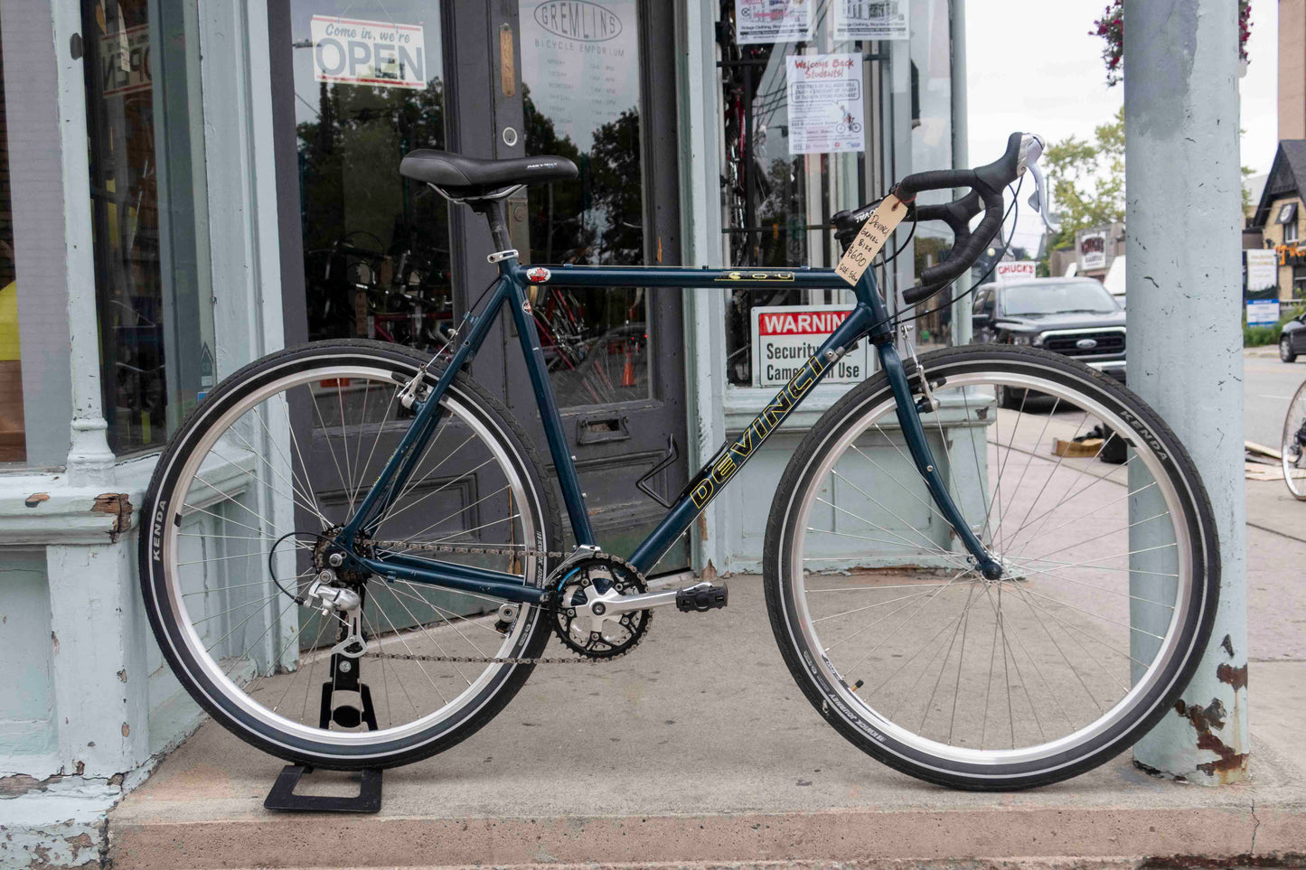 Devinci Gravel Bike