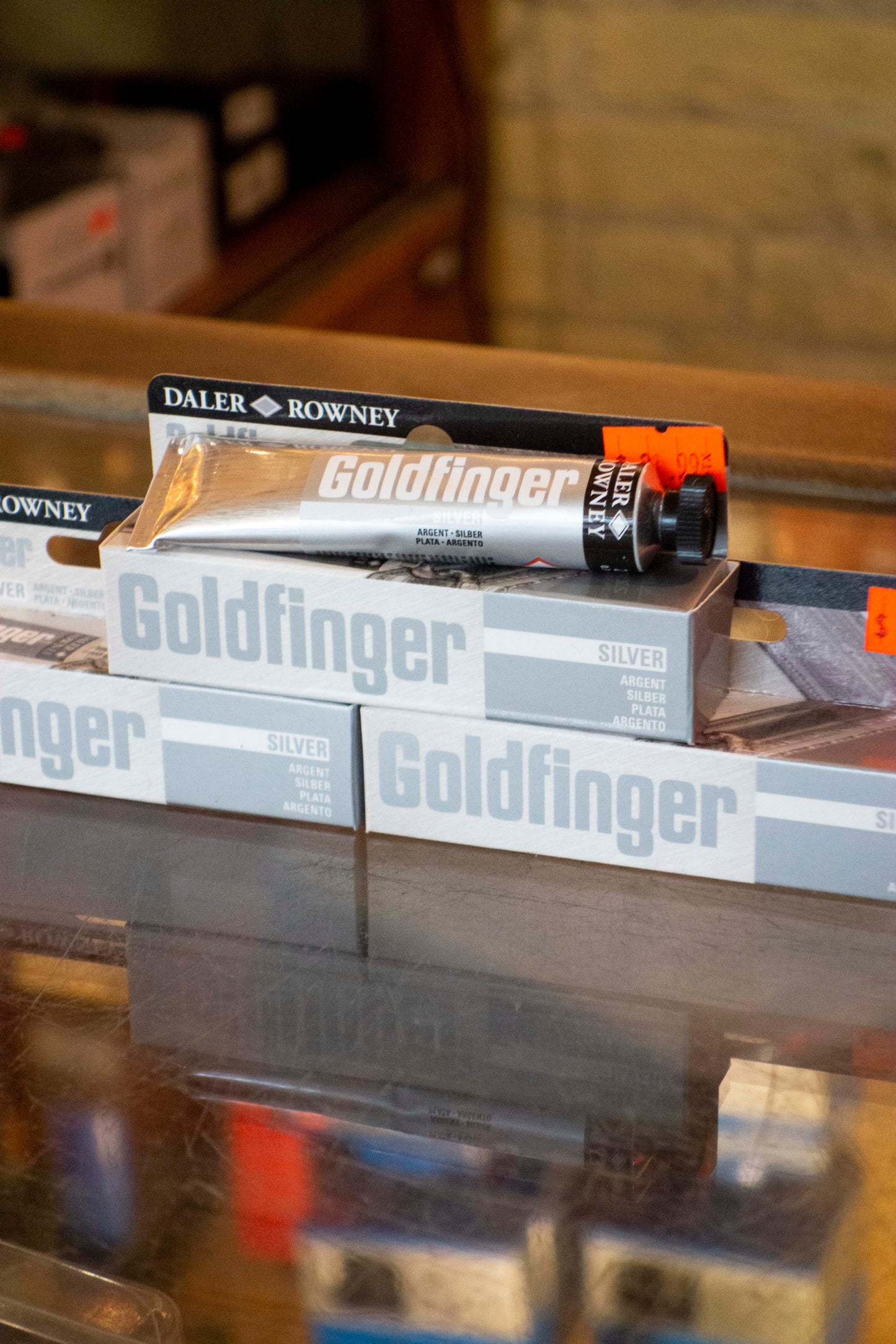 Goldfinger Metalic Compound