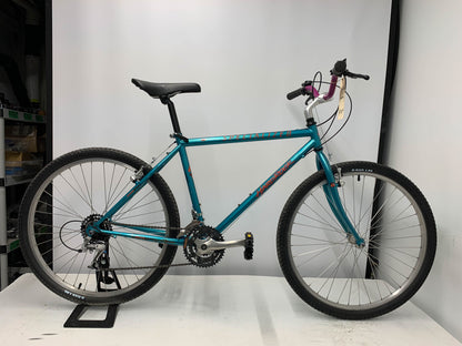 Specialized Hardrock – Gremlins Bicycle Emporium